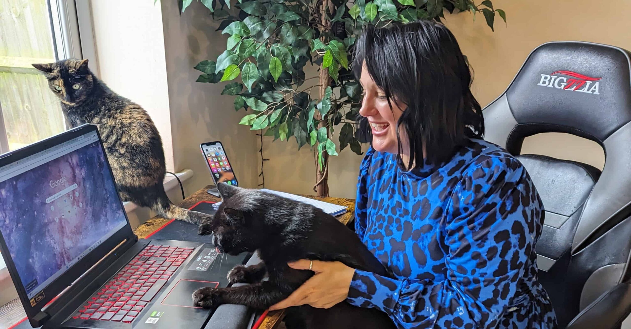 Pixie Greatorex freelance blog writer in pet industry